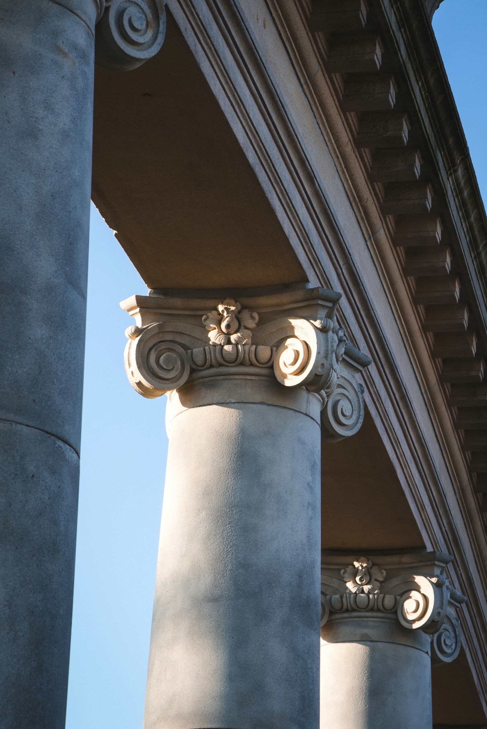 adrien-delforge-fHx26boyU_Q-unsplash (2025-07-04_Download)-min (Größe) Lied Arie Mélodie